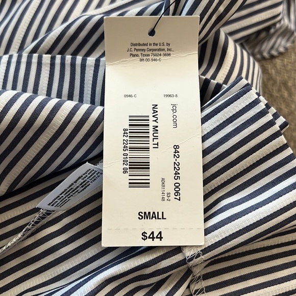 A.n.a. Ruffle Tank Top - Picture 6 of 6